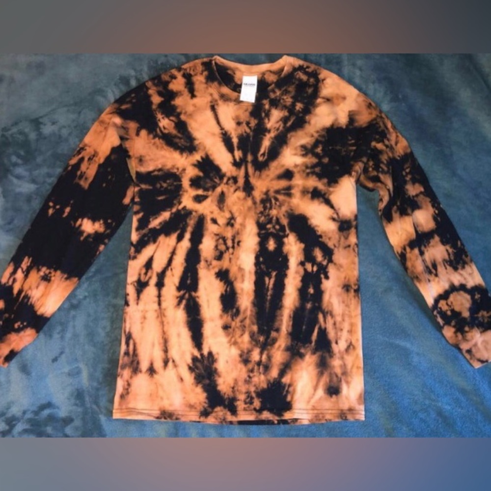 Acid Wash Long Sleeve Shirt - small